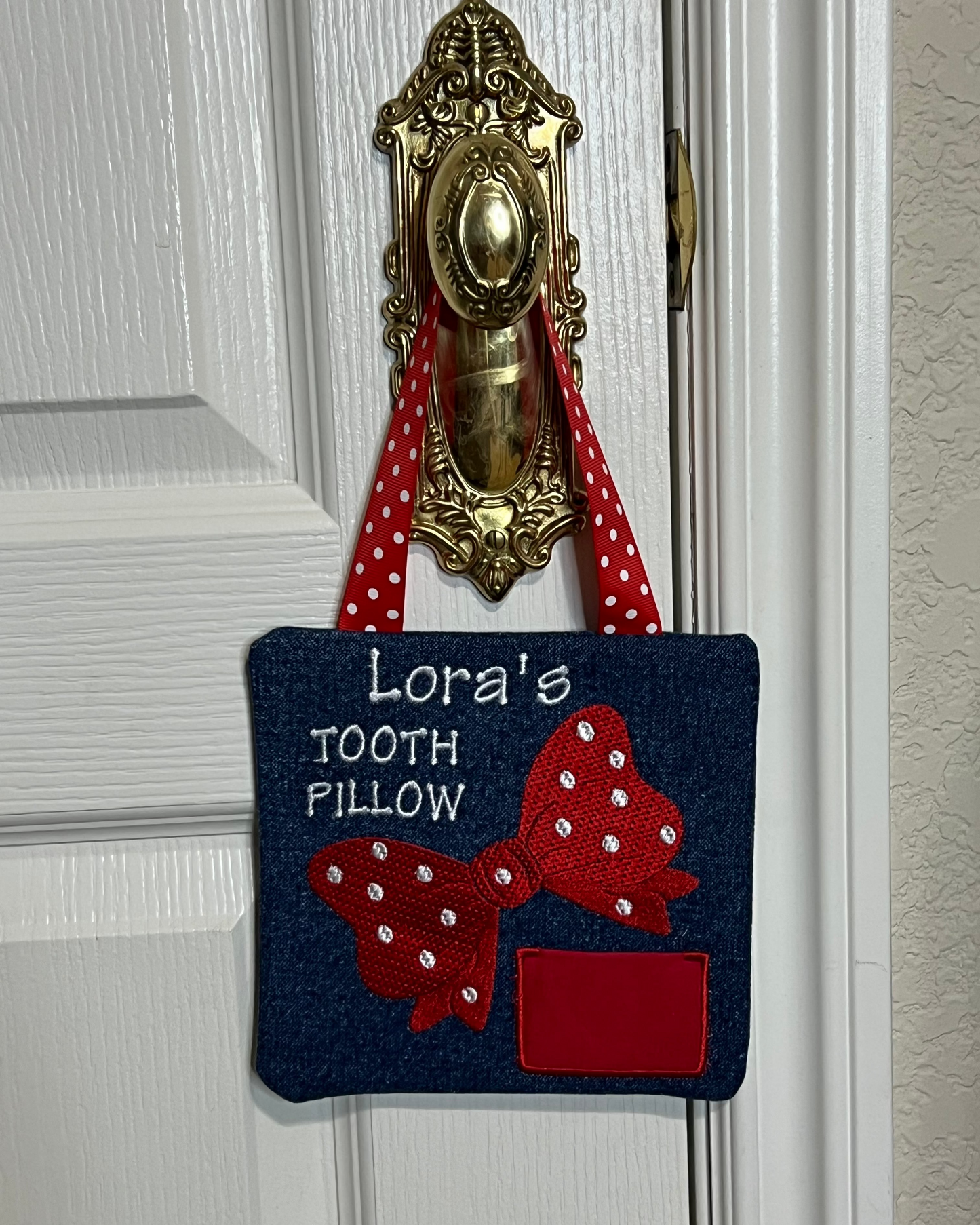 Bow Tooth Pillow 1