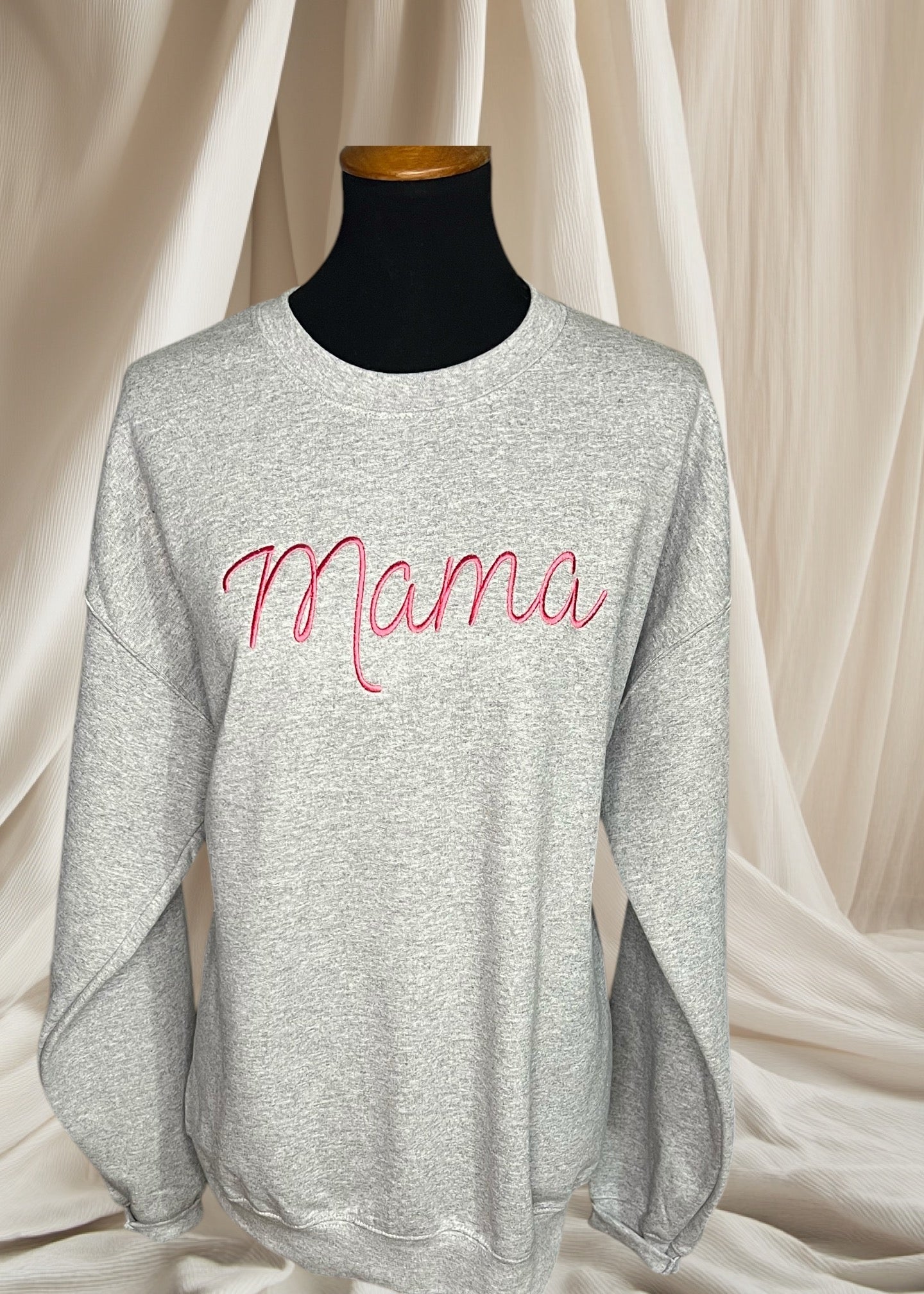 MAMA Script w Sleeve Sweatshirt 2