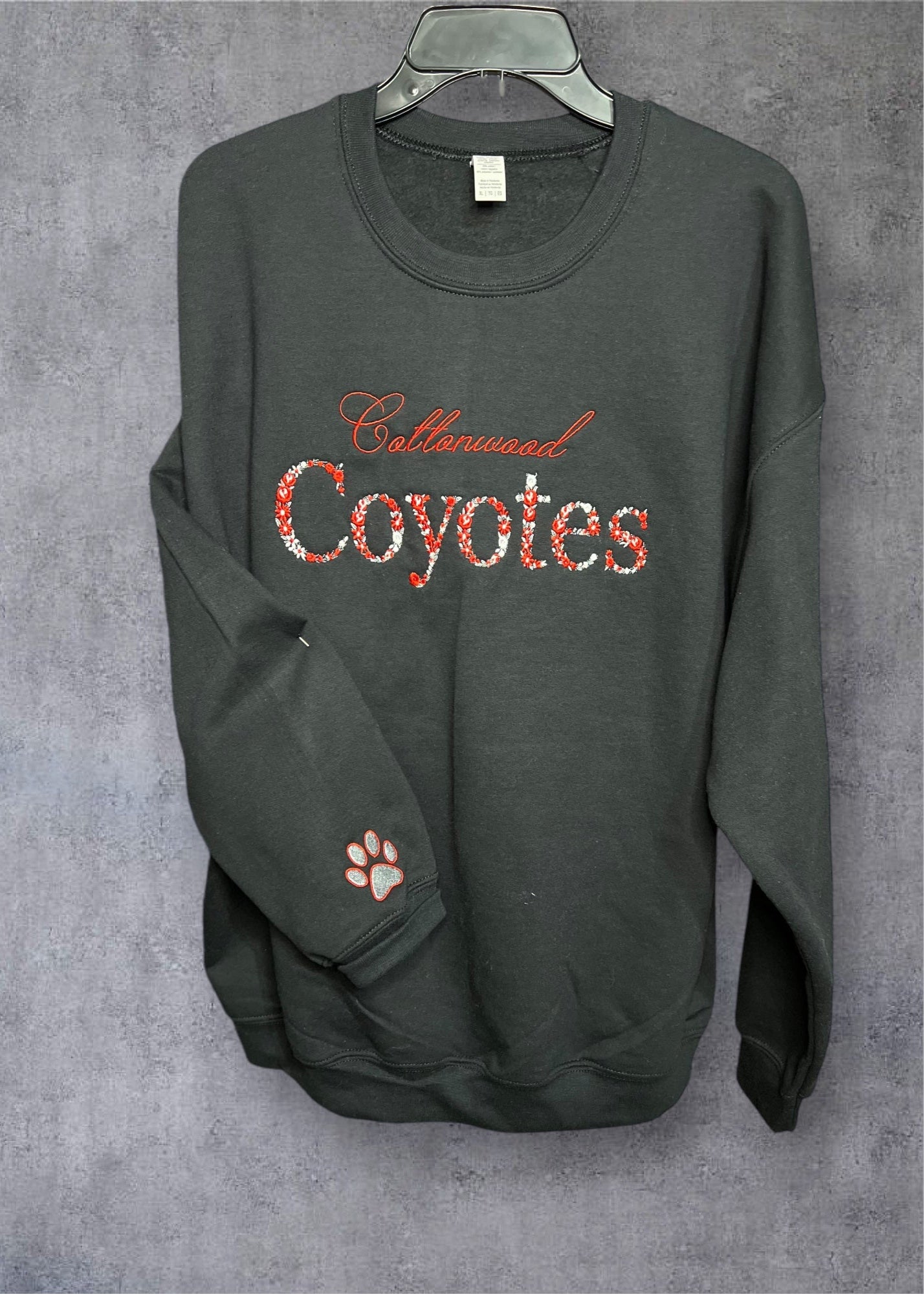 Cottonwood Coyotes Floral Font