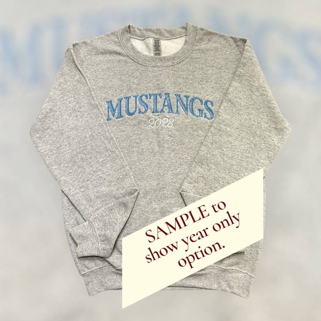 SENIOR Sweatshirt - CROPPED Length